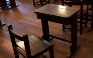 丸坊主だらけの教室