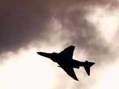 戦場の軍医と従兵の絆