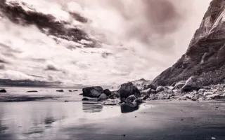 最後の敬礼 – 沖縄壕の絆