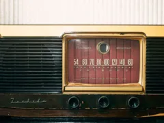 ラジオから伝わる愛